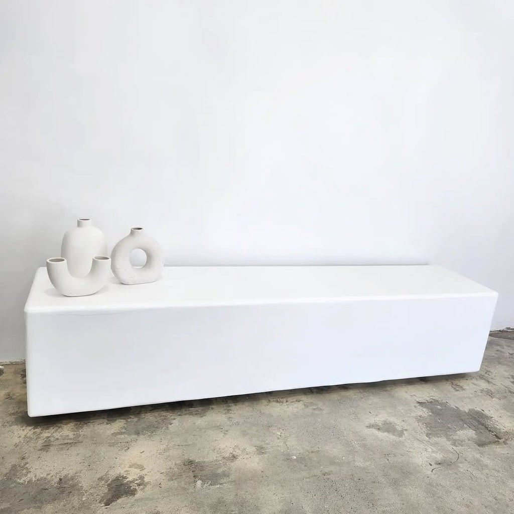 Valentin Pure - Sculptural TV Stand