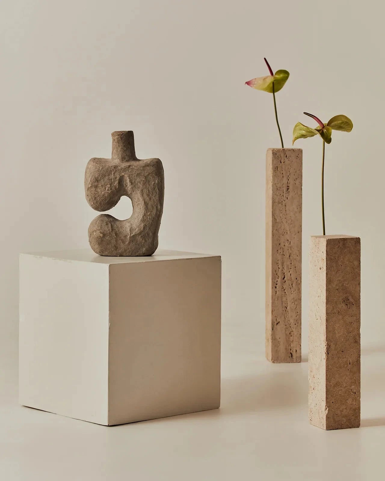 Rogu Mini - Textured Cubic Side Table &amp; Nightstand