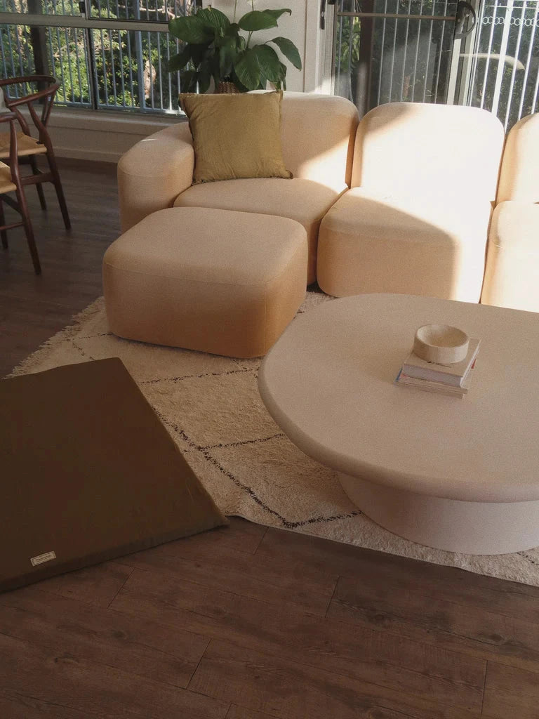 Uria - Coffee Table
