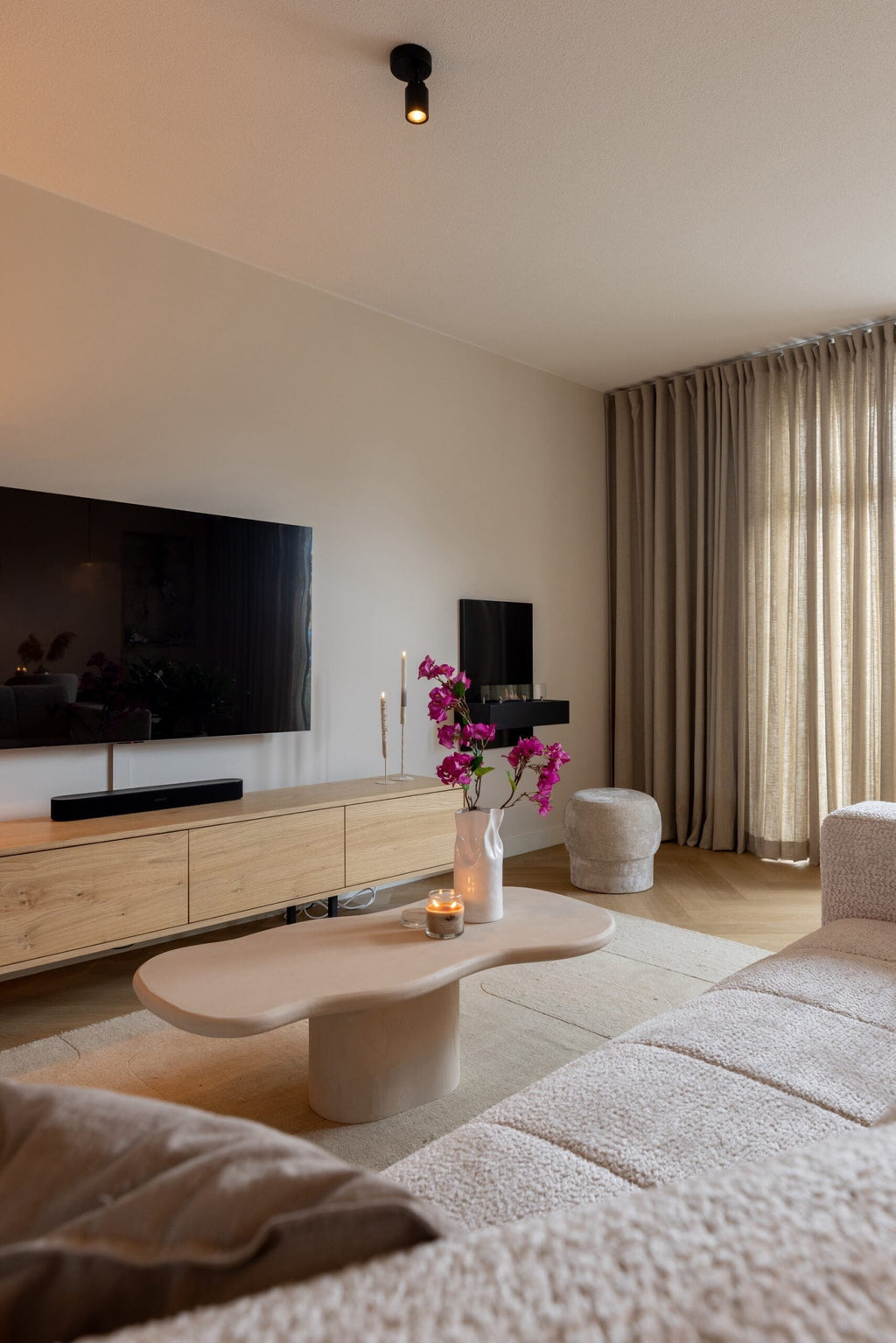 Furia - Coffee Table