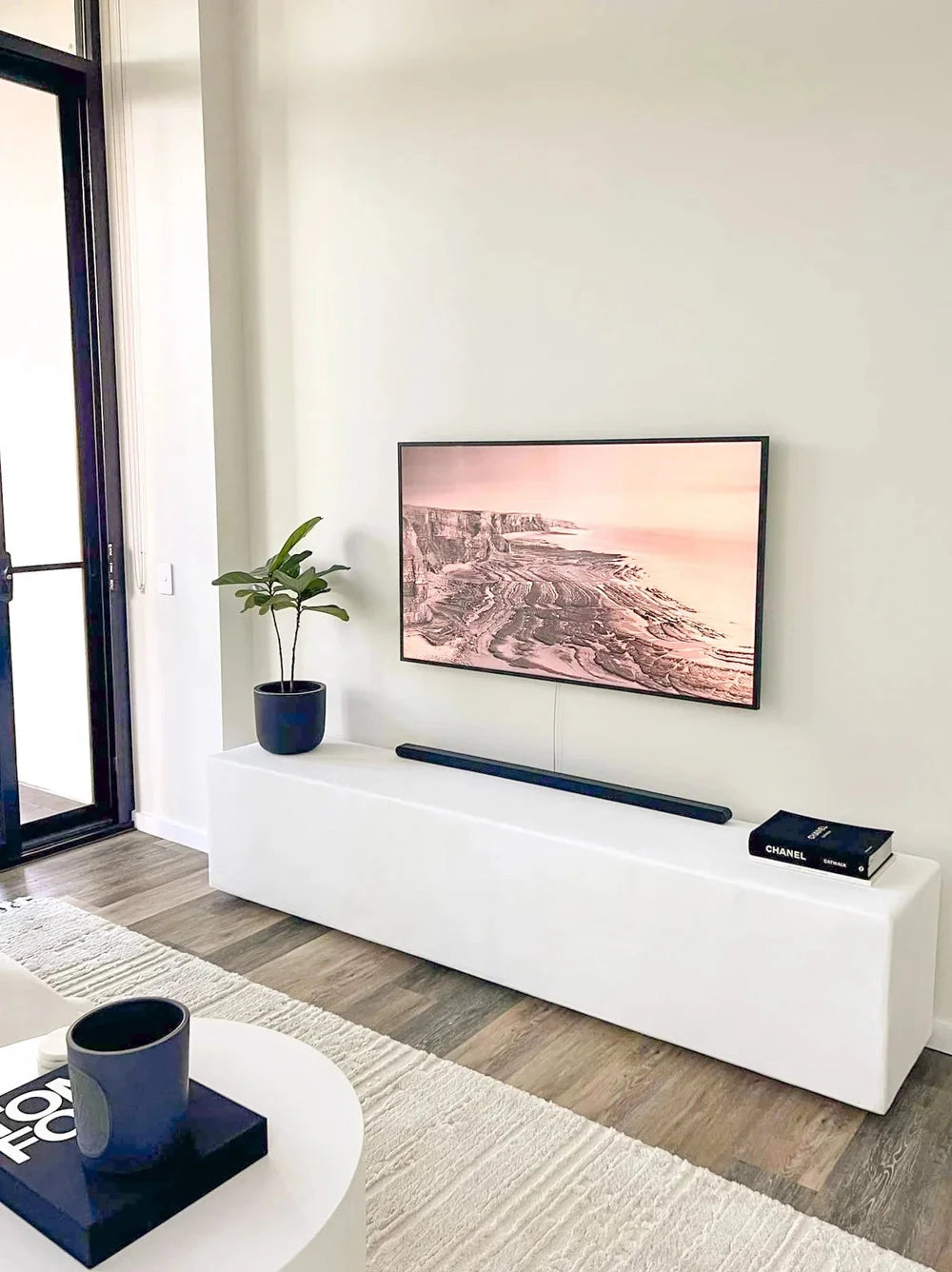 Valentin Pure - Sculptural TV Stand